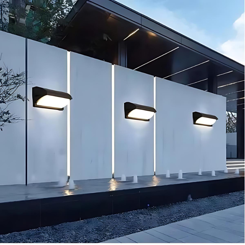 Bewegungsaktivierte LED Außenlampe mit IP65 Schutz für Sicherheit und Außenbeleuchtung-3
