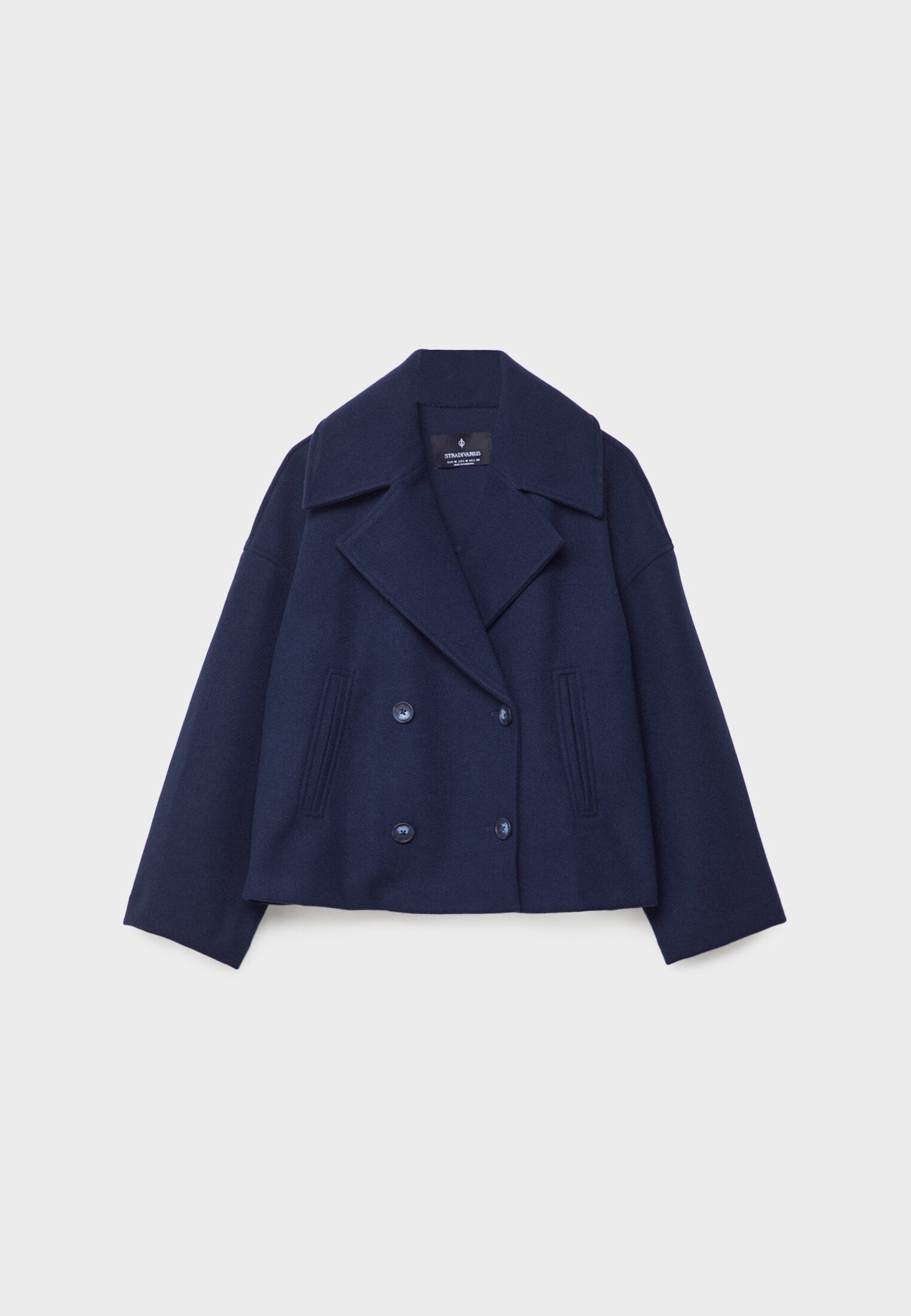 Kurze Damenjacke mit doppelter Knopfreihe
