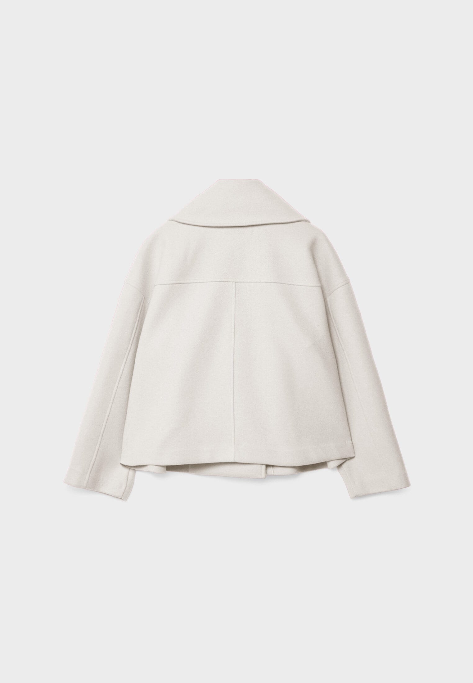 Kurze Damenjacke mit doppelter Knopfreihe