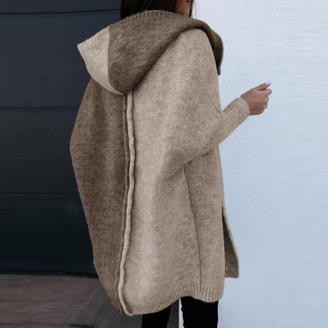 Damen Winter Strickjacke mit Kapuze und geradem Schnitt