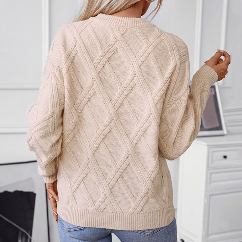 Damenpullover mit klassischem Strickmuster