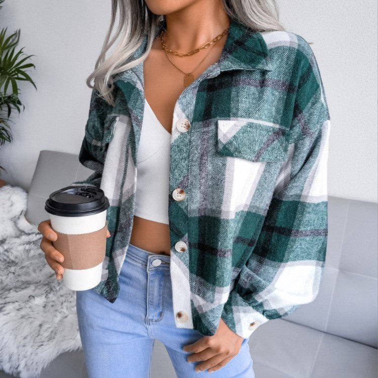 Damen Winterjacke mit Karomuster und klassischem Schnitt