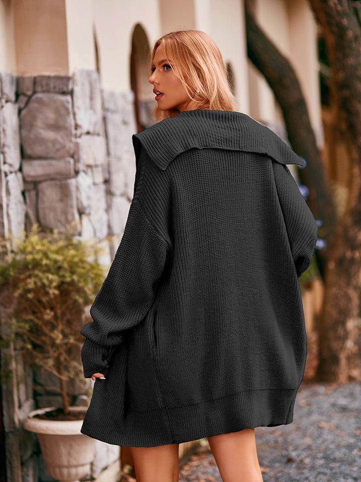 Damen Strickjacke mit Knopfleiste und weitem Kragen