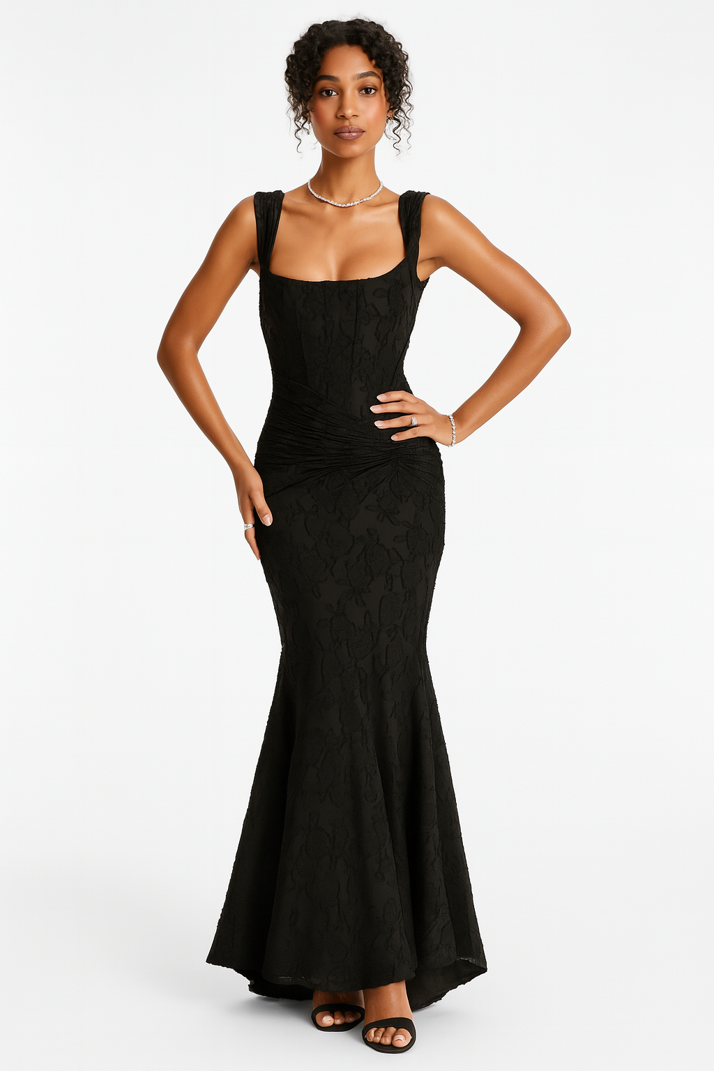 Damenkleid mit betonter Taille und offener Rückenpartie