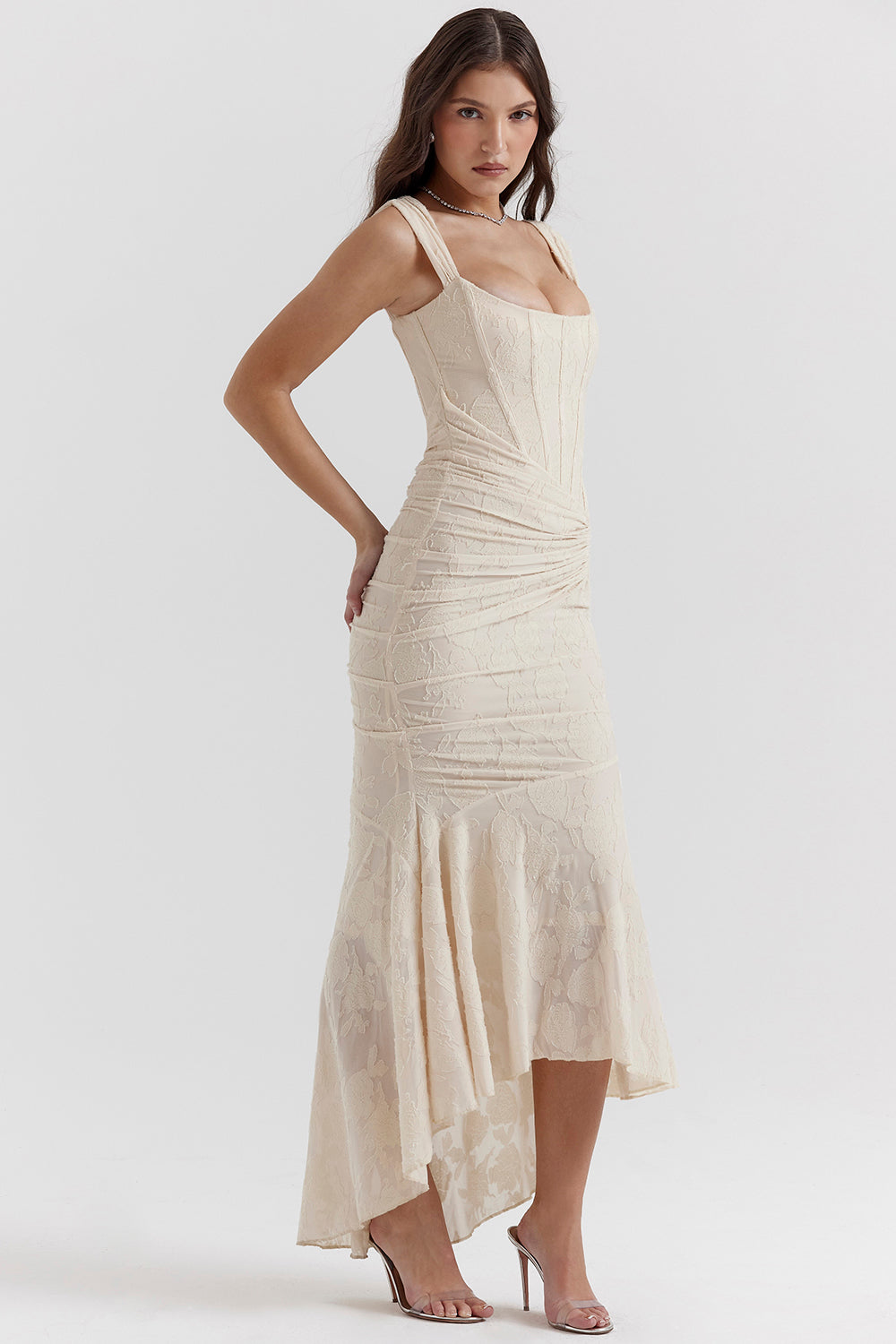 Damenkleid mit quadratischem Ausschnitt