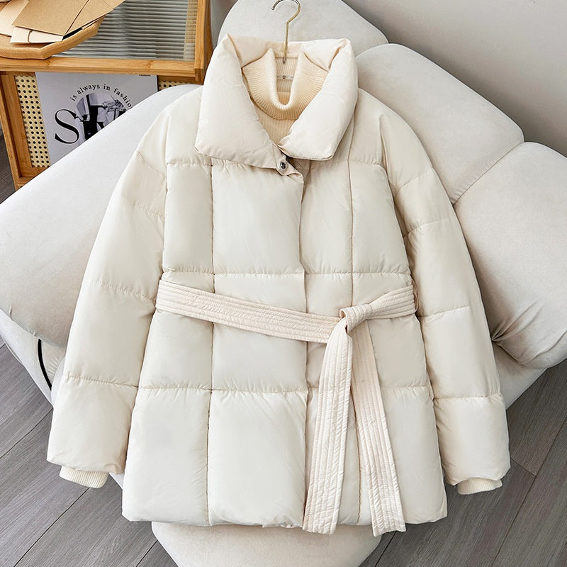 Wintermantel für Damen mit Gürtel und Reverskragen