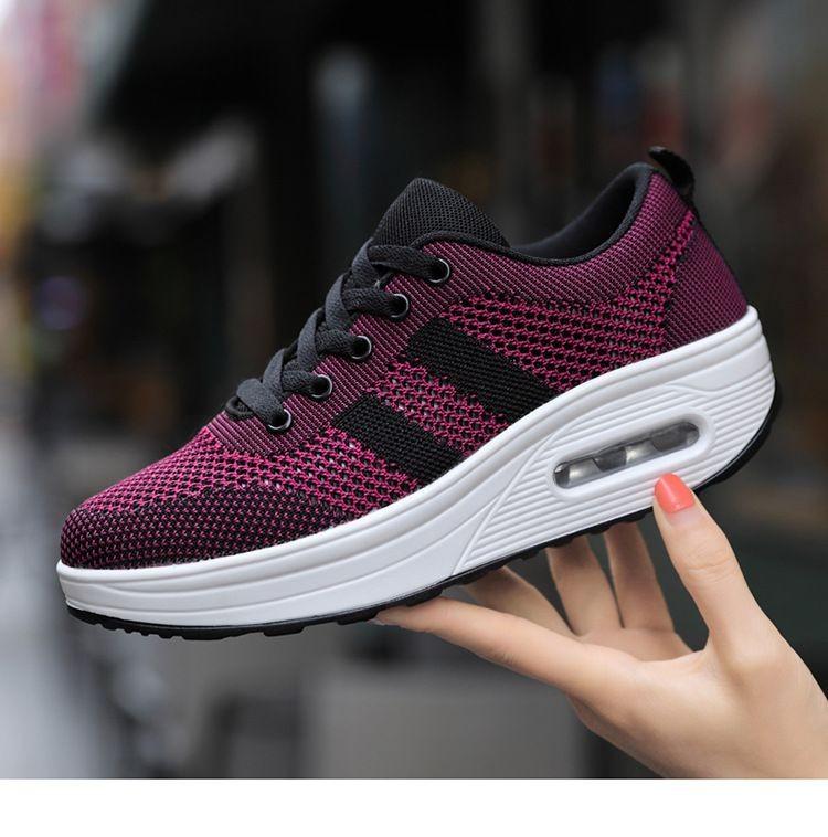 Damenschuhe mit orthopädischer Sohle für luftiges Gehen