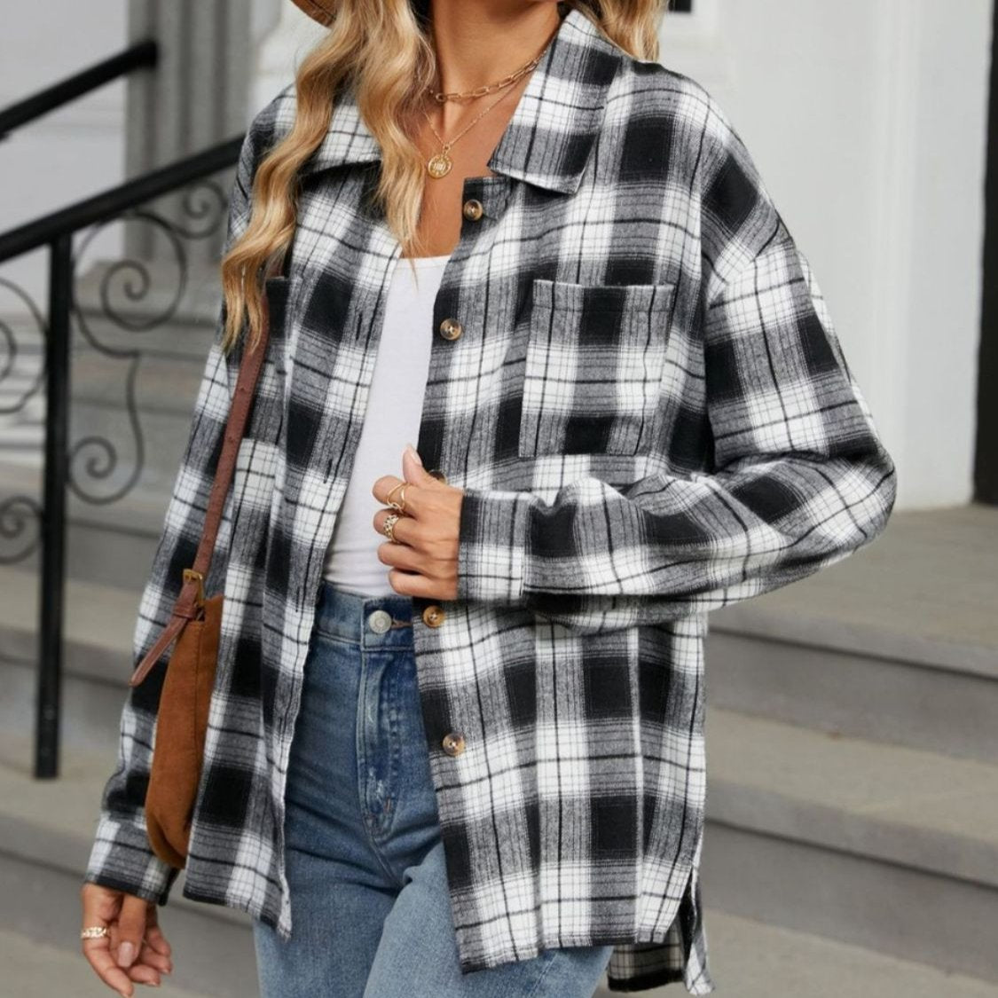 Damen Winterjacke mit Karomuster und durchgehender Knopfleiste