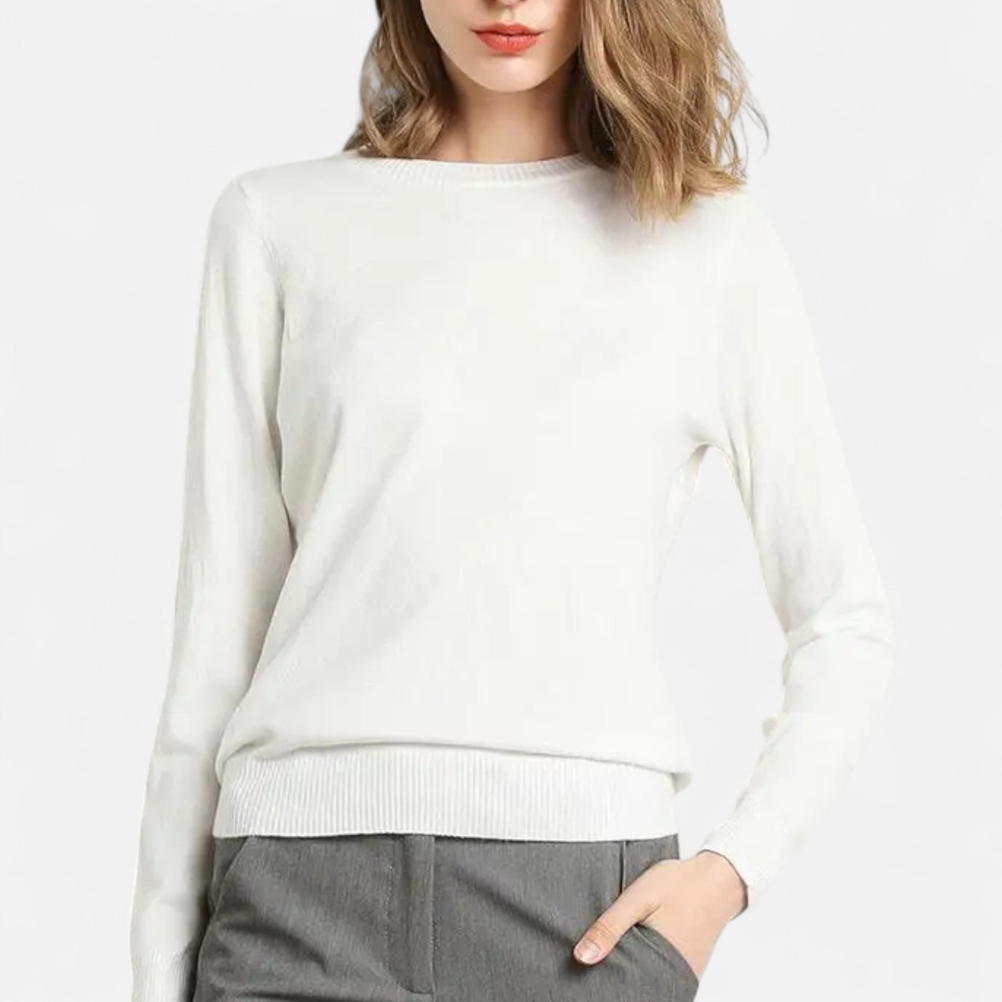Damenpullover mit Rundhalsausschnitt und schmaler Silhouette für den Winter