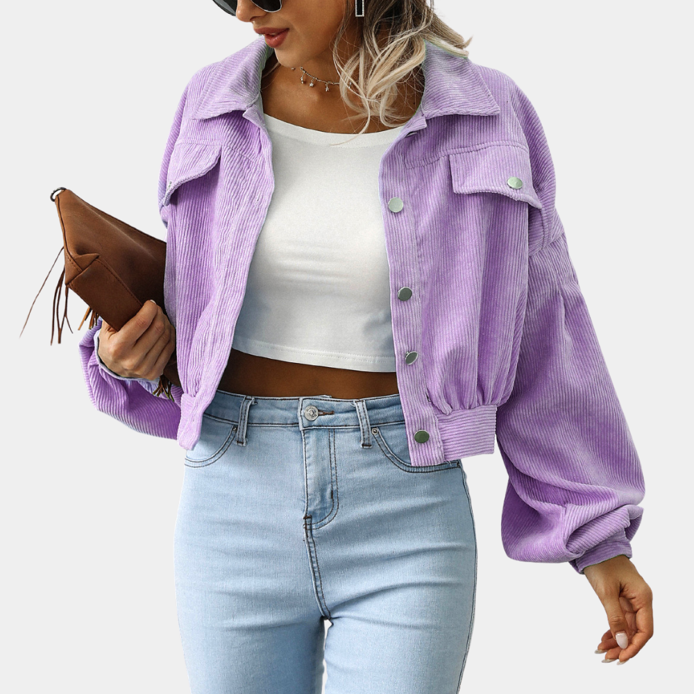 Damenjacke mit Knopfleiste und weitem Schnitt