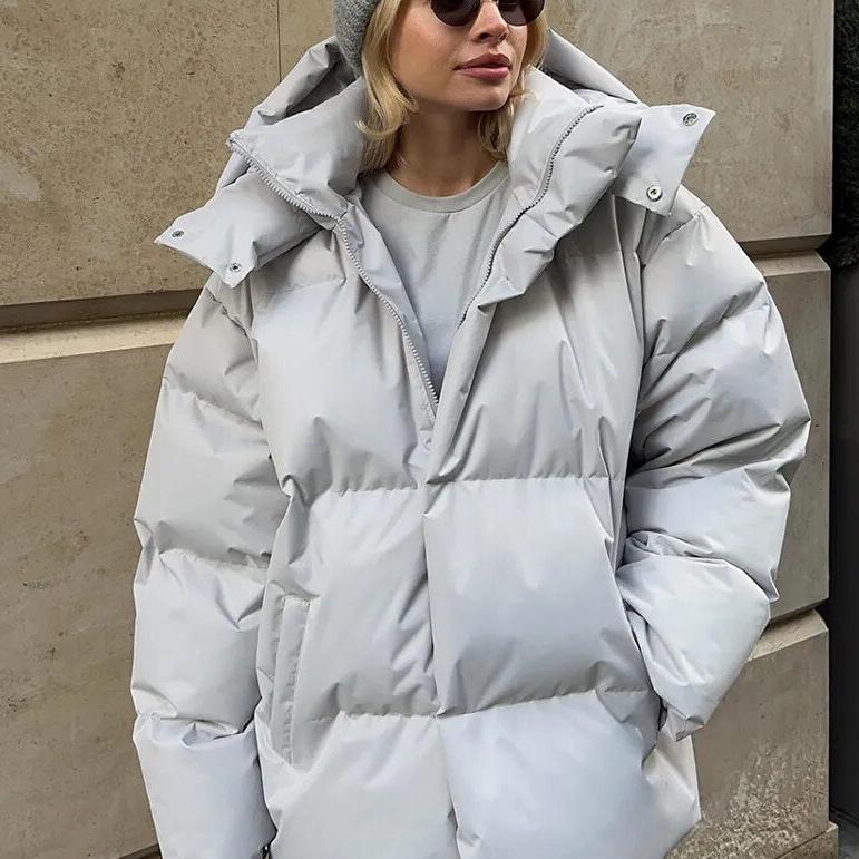 Damen Winterjacke mit Kapuze und geradem Schnitt