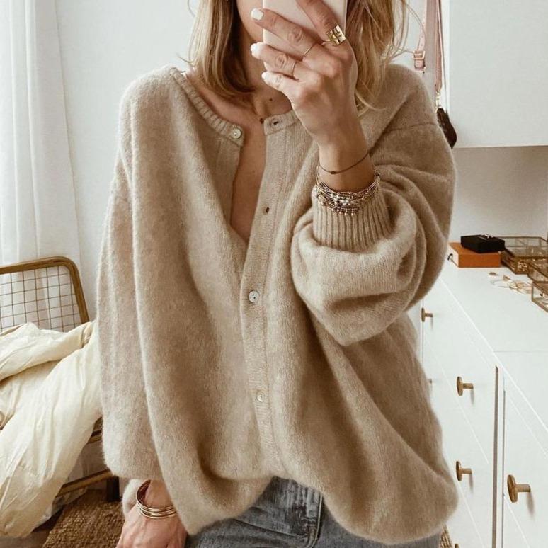 Geknöpfte Strickjacke für Damen mit geripptem Ausschnitt