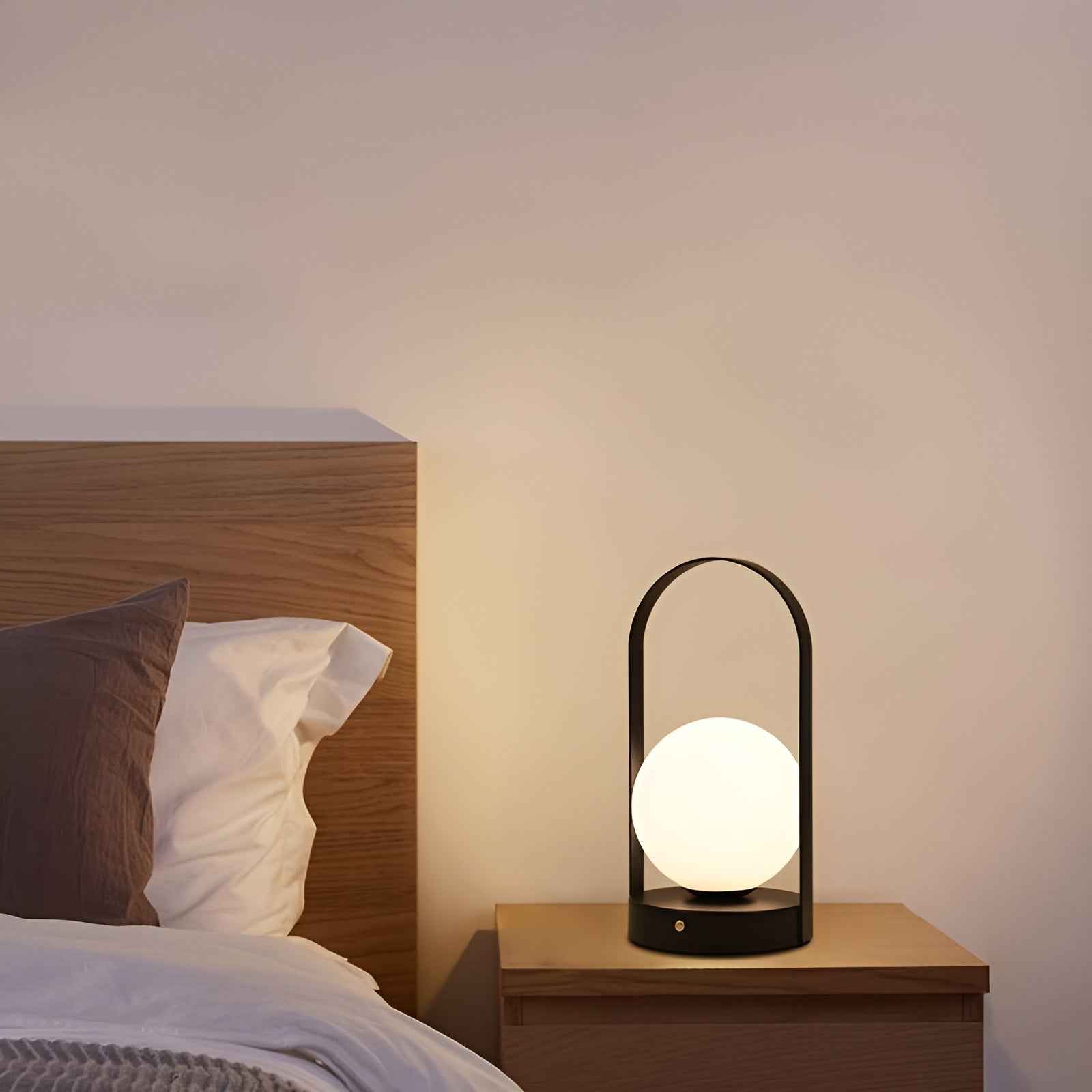 OrbitaLED - Kabellose Orb-Tischlampe - Wiederaufladbar & Rostfrei-5