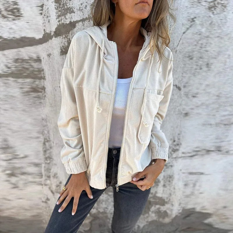 Damen Winterjacke mit Kapuzenfunktion und Frontreißverschluss