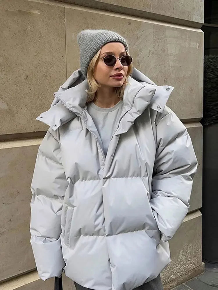 Damenjacke mit Volumenoptik und praktischen Elementen