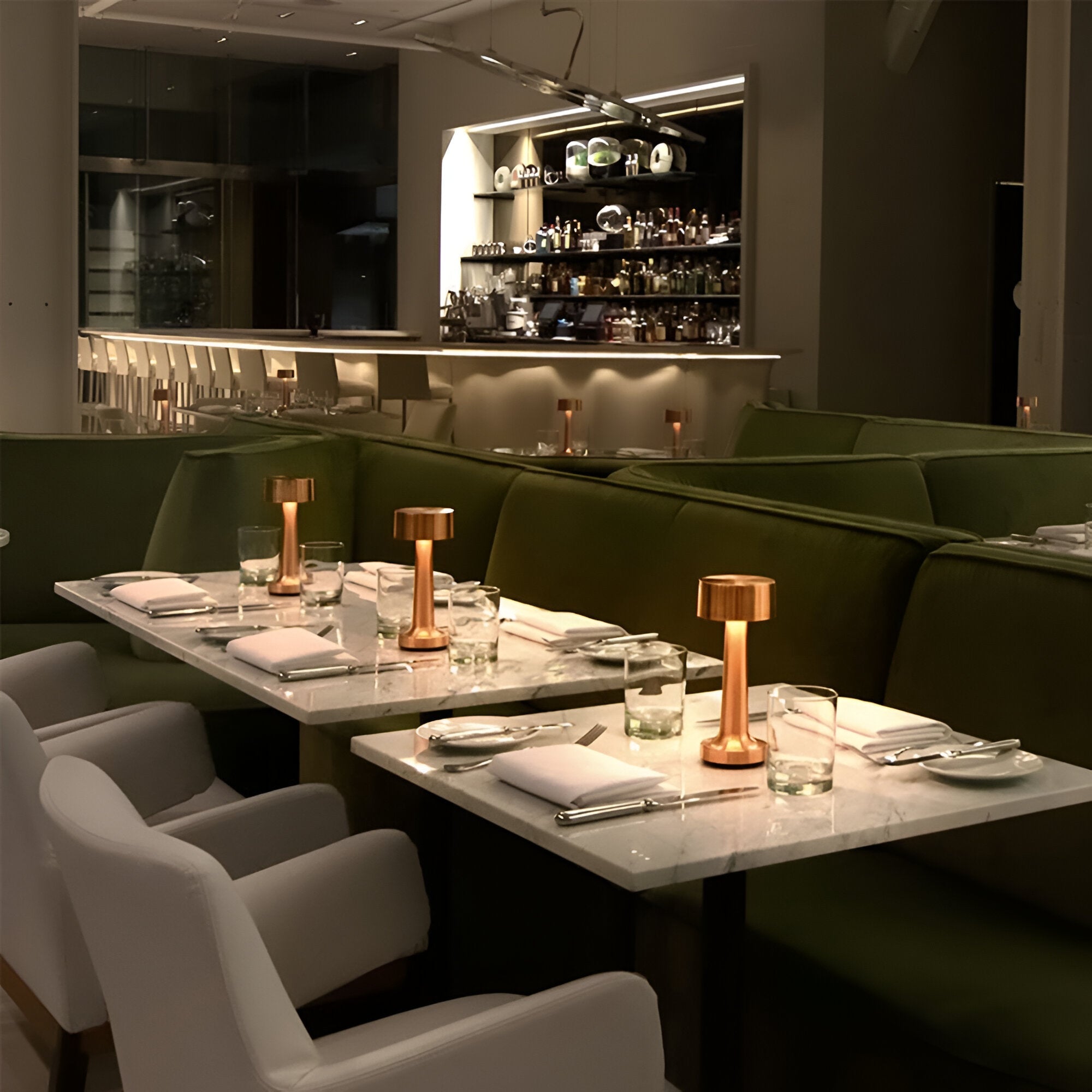 RetroLight - Stylische LED-Restaurant-Tischlampe mit kabellosem USB-Ladegerät-3