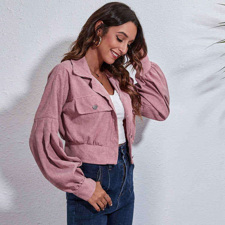 Cropped Cordjacke für Damen mit kurzem Saum und markanter Silhouette