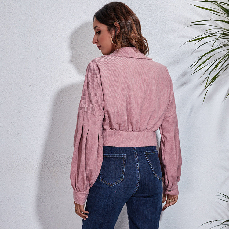 Cropped Cordjacke für Damen mit kurzem Saum und markanter Silhouette