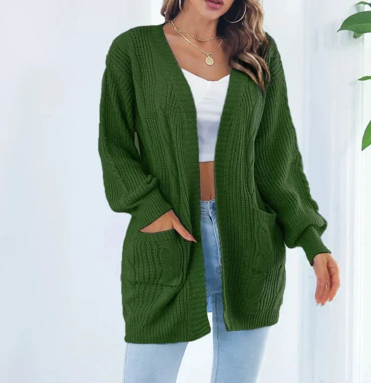 Strickjacke Damen mit verlängerter Schnittführung für Winter