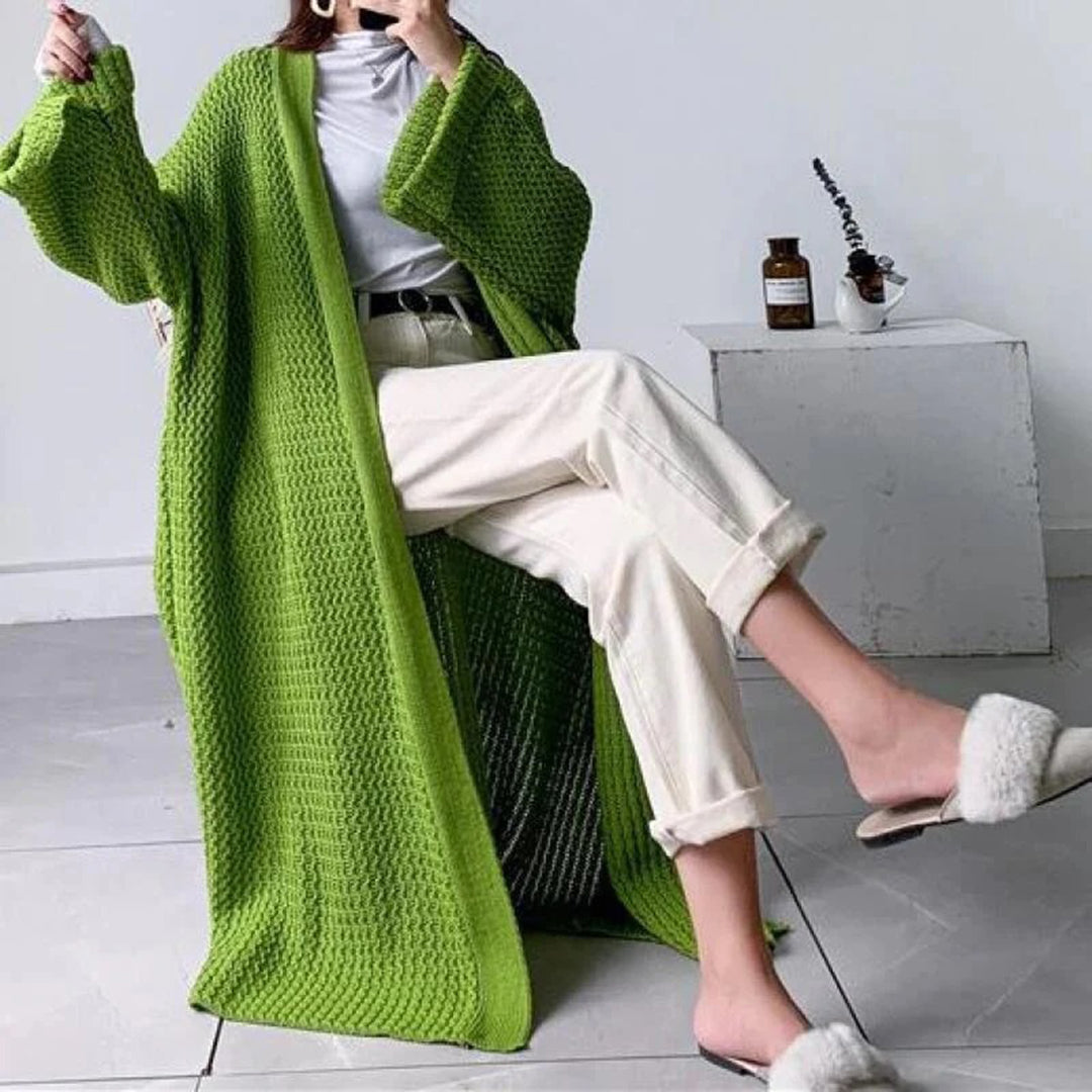 Damen Strickjacke mit langer fließender Silhouette für den Winter