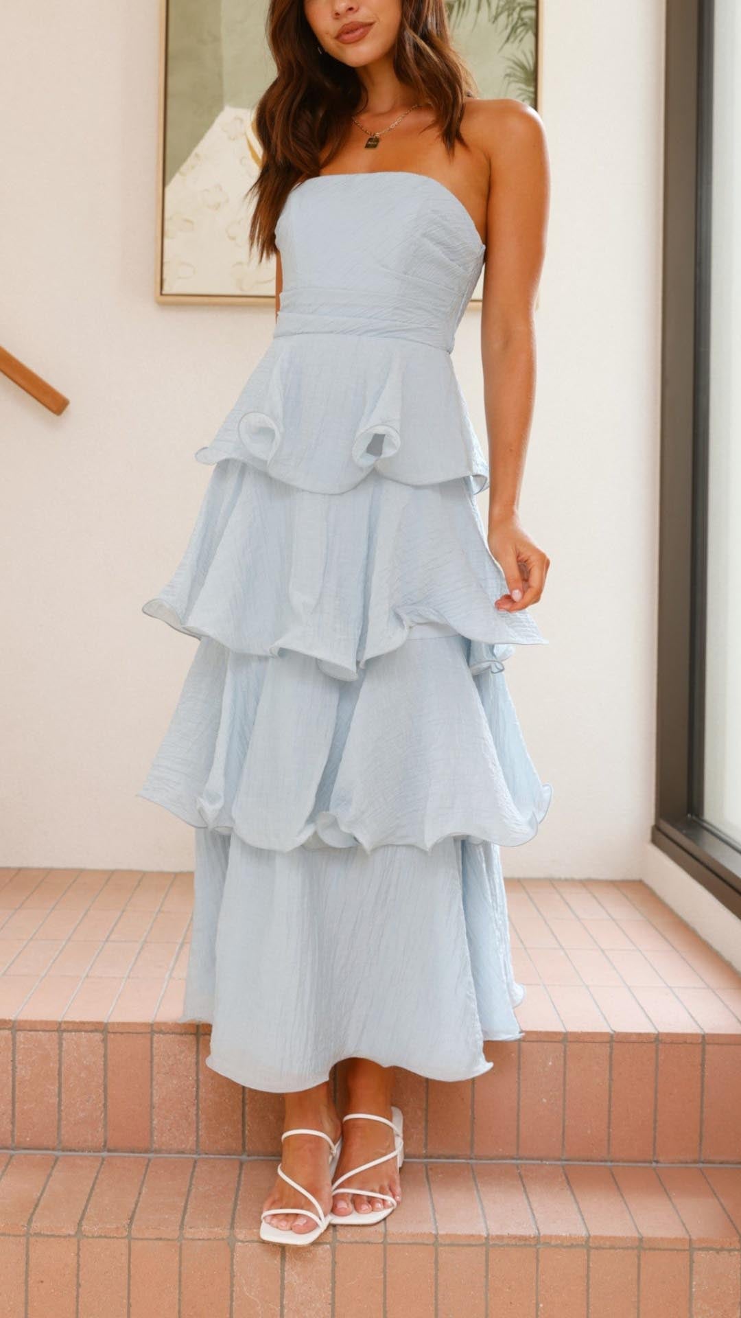 Trägerloses Maxikleid mit Rüschen für festliche Anlässe
