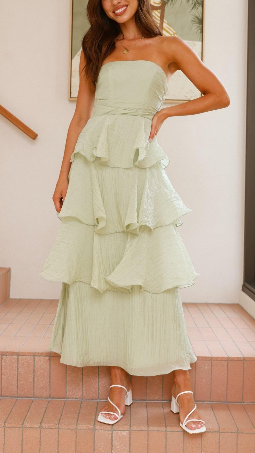 Trägerloses Maxikleid mit Rüschen für festliche Anlässe