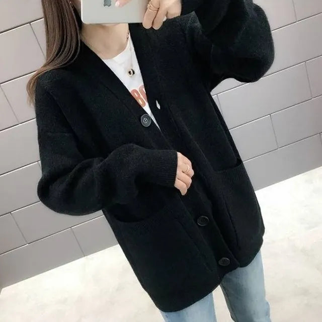 Strickjacke Damen mit V-Ausschnitt und Knopfverschluss Winter