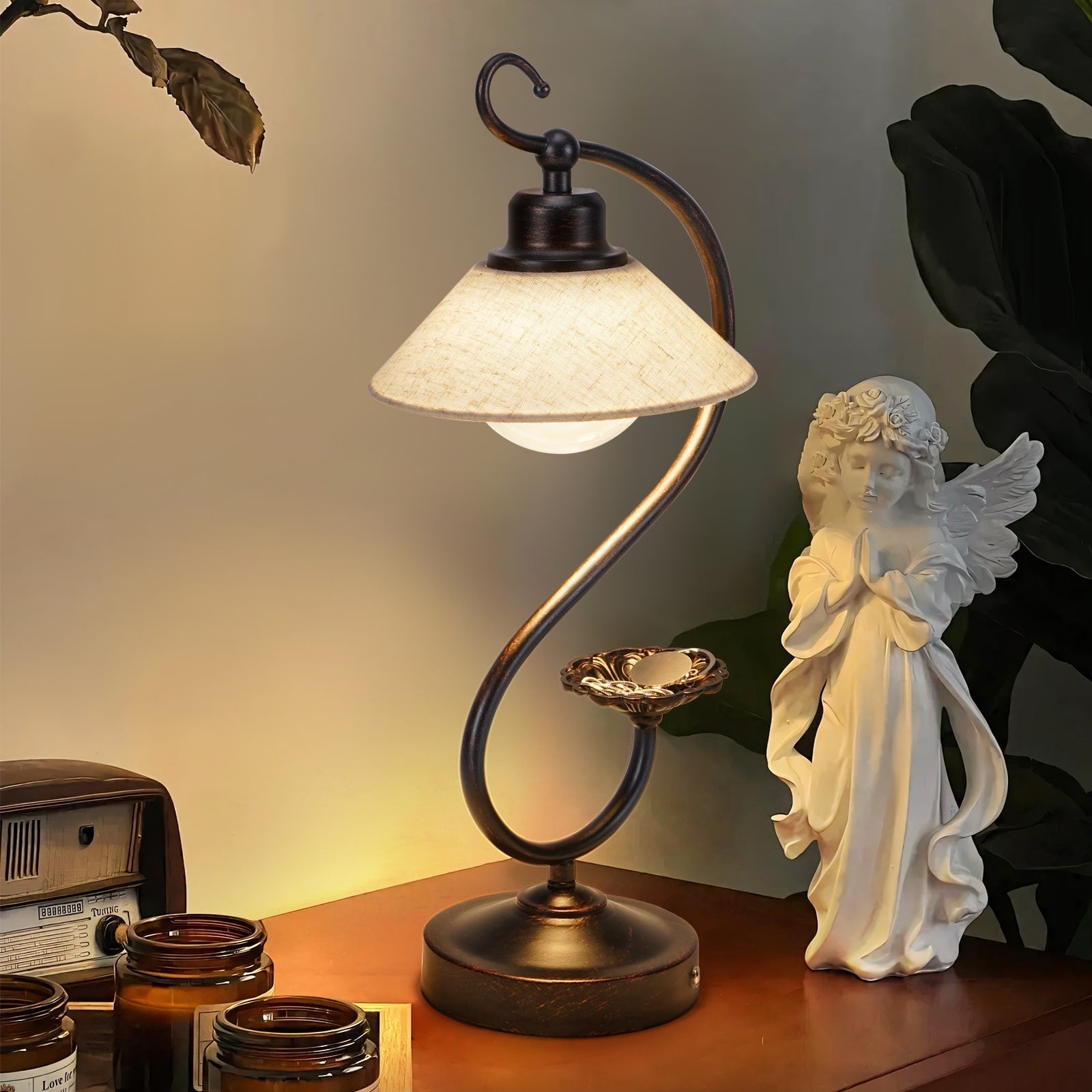 Vintage Dimmbare Tischlampe mit USB-Ladeanschluss und Floralen Akzenten-1