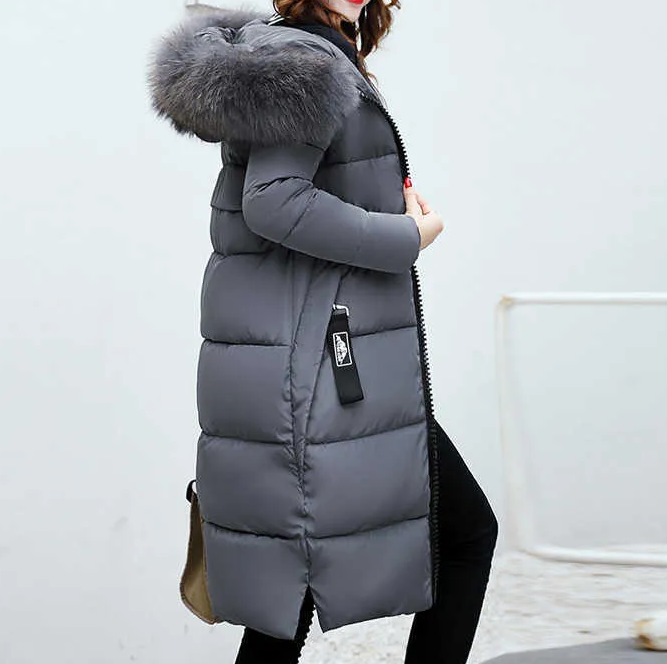 Warme, lange Damen-Winterjacke mit Fellkapuze