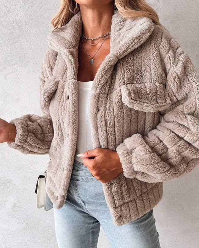 Damen Teddyjacke mit Knopfleiste und Brusttaschen