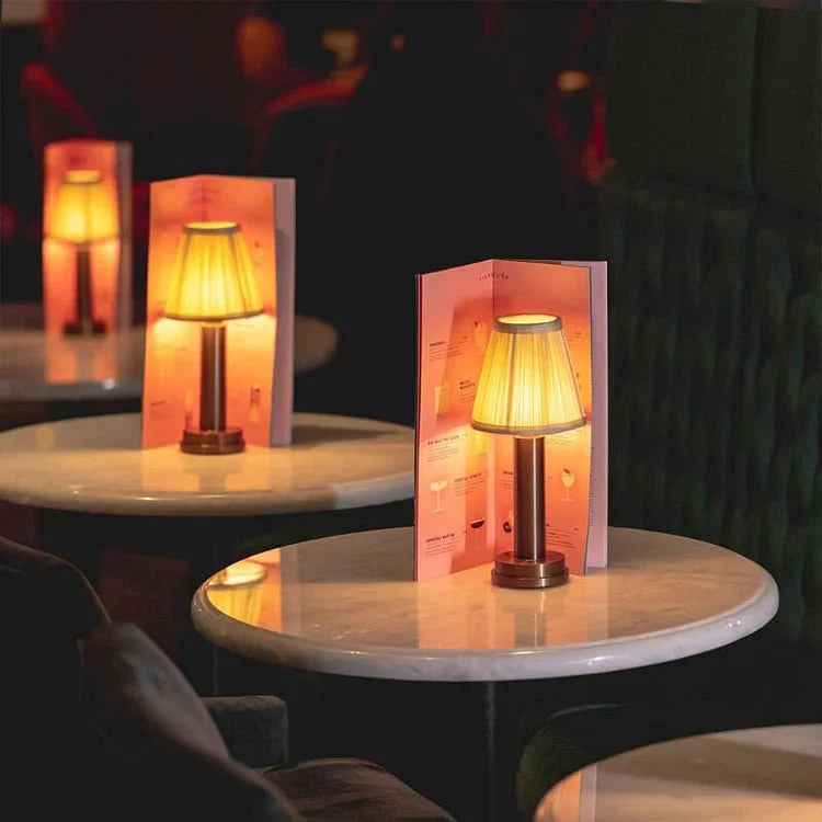 Niedliche Kabellose LED Seiden Metall Tischlampe