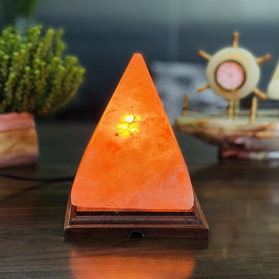 Pyramidensalzlampe-4
