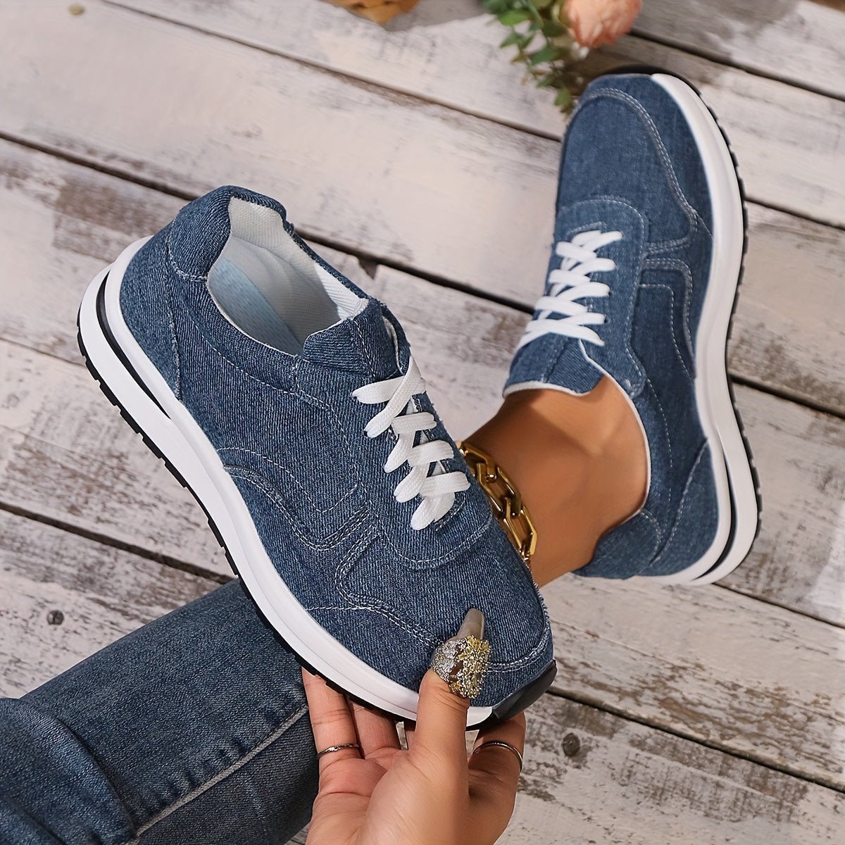 Damenschuhe mit orthopädischer Sohle für lange Gehzeiten