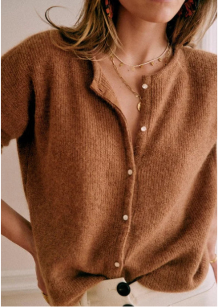 Damen Strickjacke mit V-Ausschnitt und Knöpfen