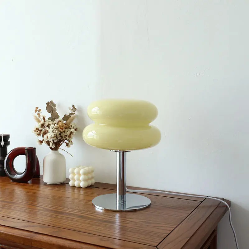 Elegante Tischleuchte im Bauhaus-Stil – Zeitloses Design für Wohnzimmer und Nachttisch-3