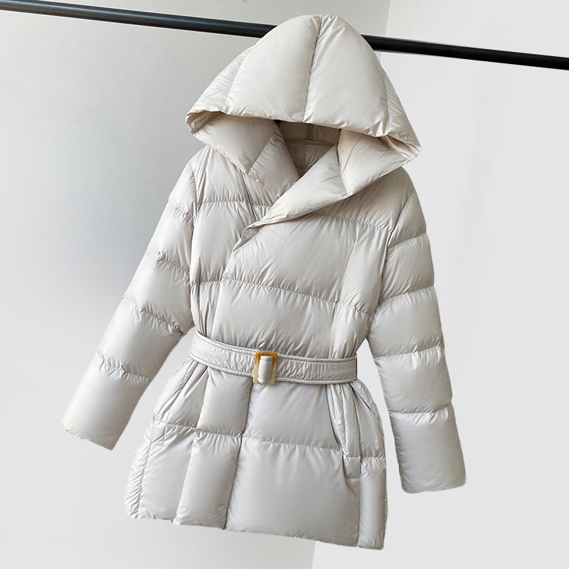 Damen Winterjacke mit gesteppter Silhouette und Kapuze
