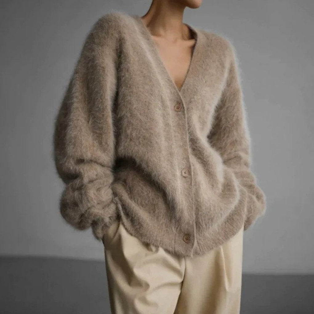 Damen Winterstrickjacke mit offenem Vorderteil und ausgewogener Länge