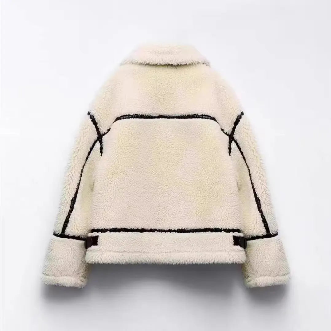 Damen Winterjacke mit verlängertem Schnitt und markanter Silhouette