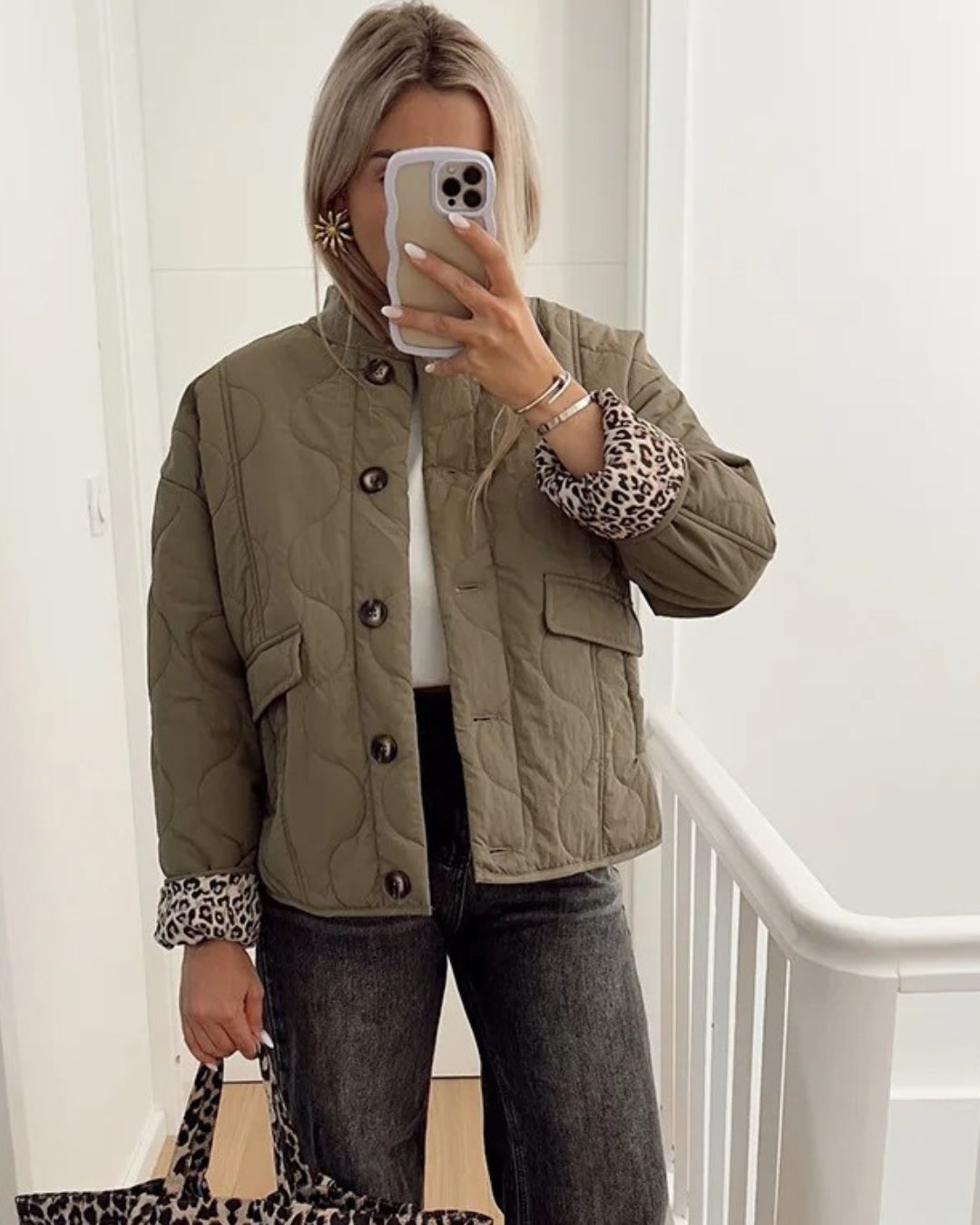 Damenjacke mit Leopardenfutter