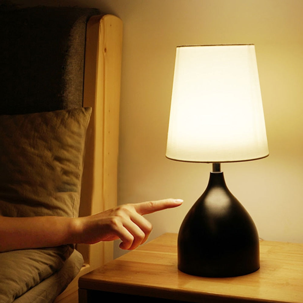 Elegante Akku Tischleuchte im Tropfen-Design mit Touch-Steuerung für stimmungsvolles Licht-2