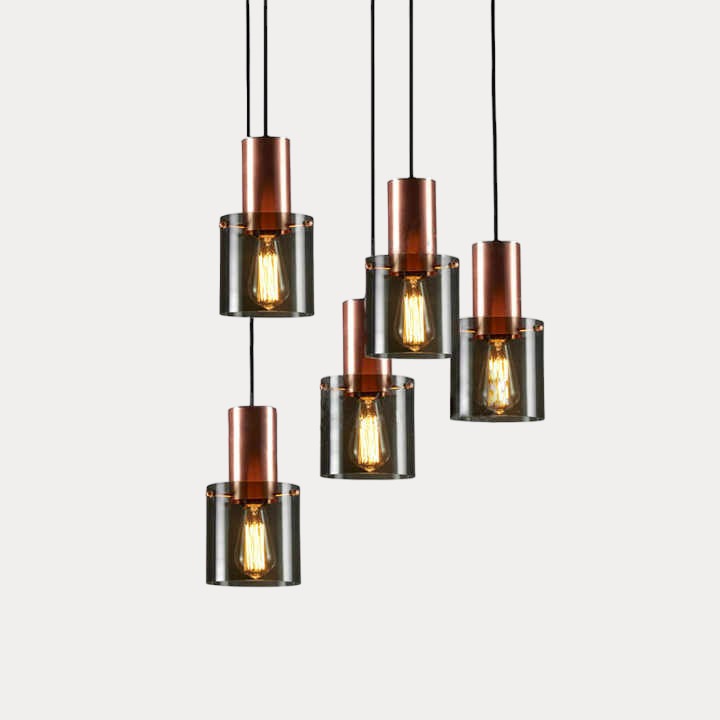 Moderne Pendelleuchte für Esstisch aus Metall und Glas mit warmem Licht für einladende Atmosphäre-1