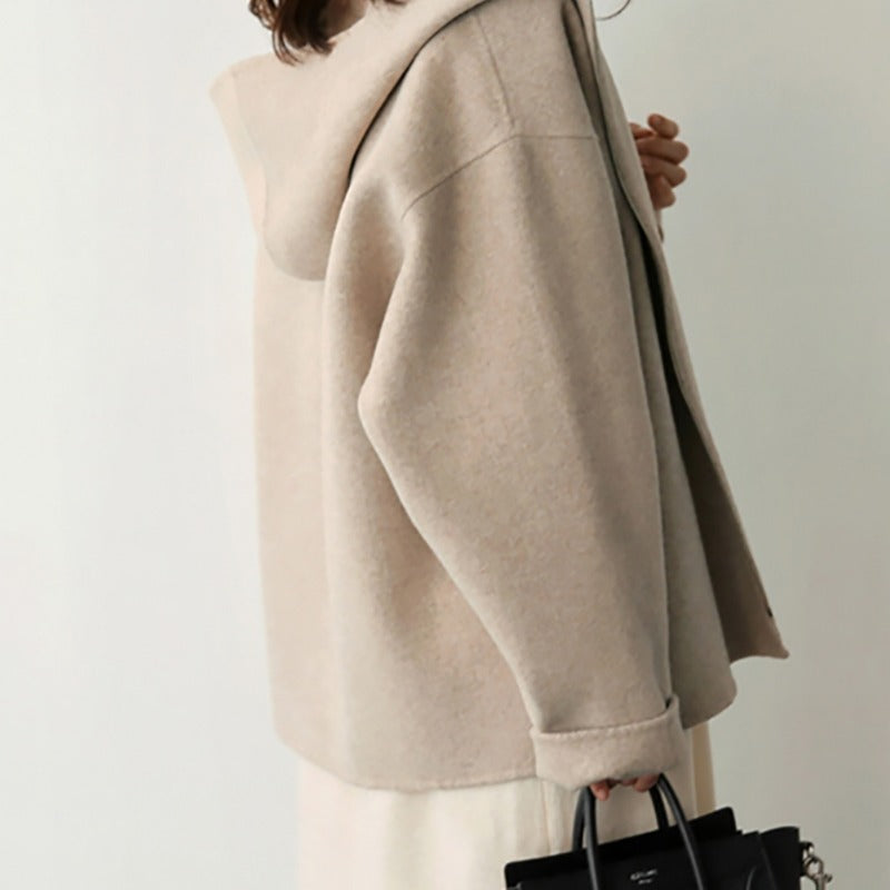 Damen Winterjacke mit Kapuze und strukturierter Form