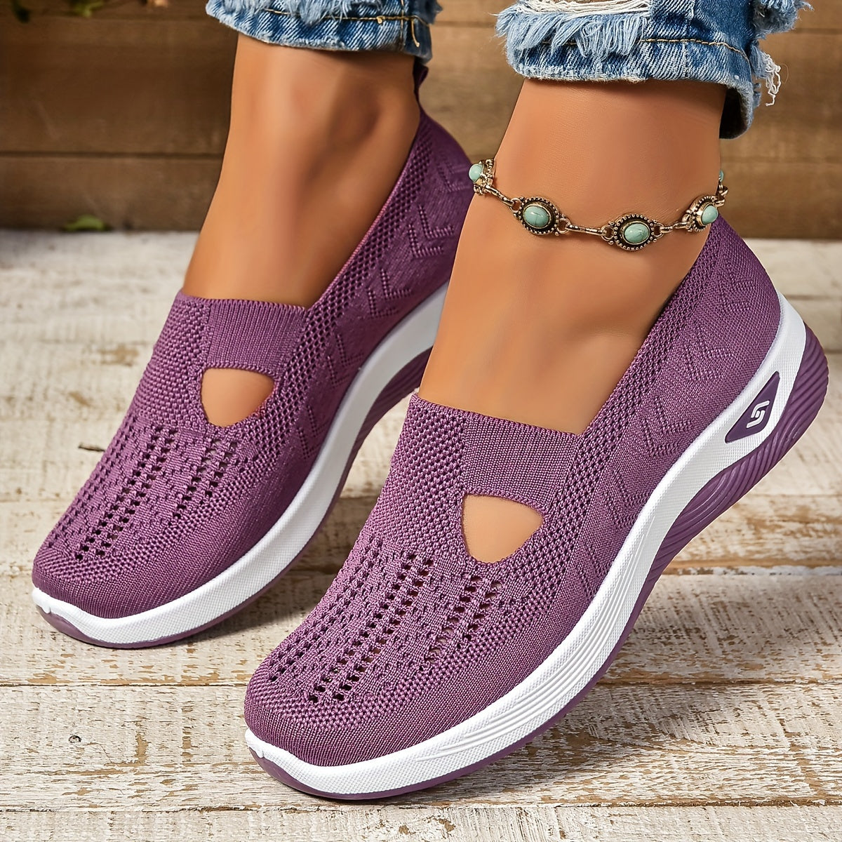 Damen schuhe mit orthopädischer Sohle als Schlupfschuh