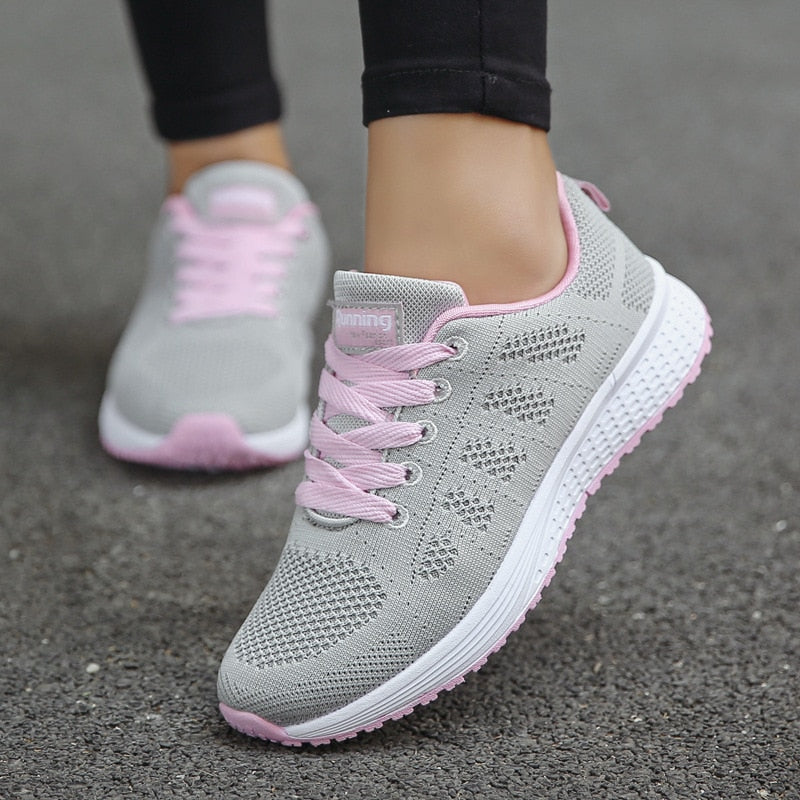 Damenschuhe mit orthopädischer Sohle für sportliche Aktivitäten