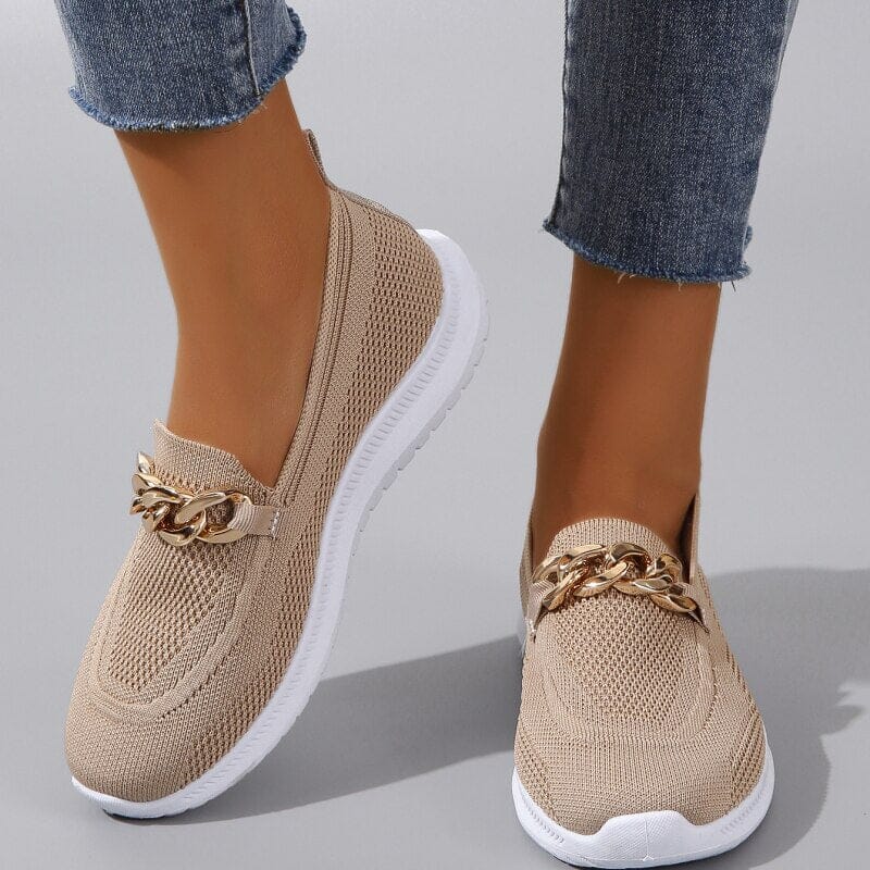 Damenschuhe mit orthopädischer Sohle und Kettenelement