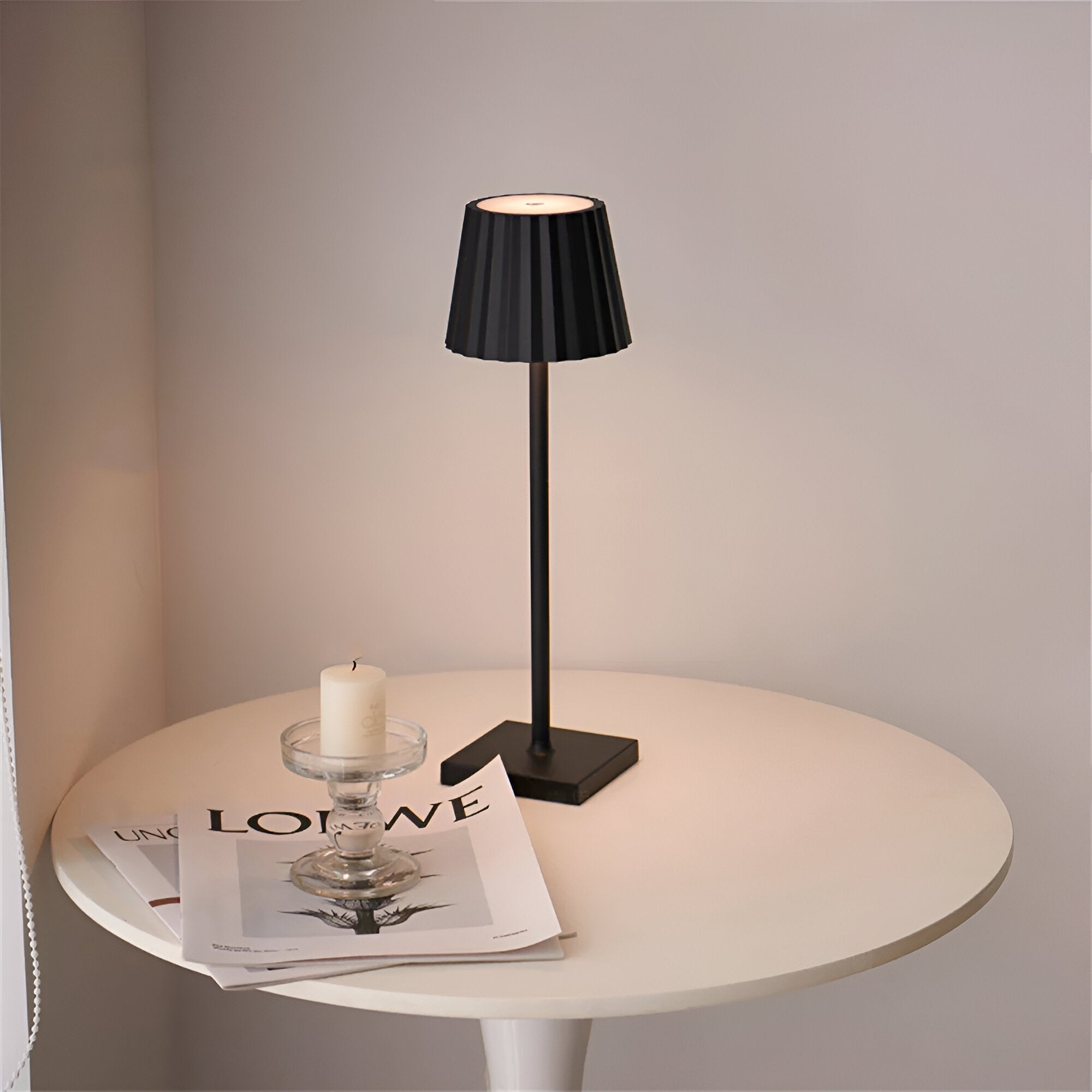 TouchLight - Kabellose LED-Tischlampe-1