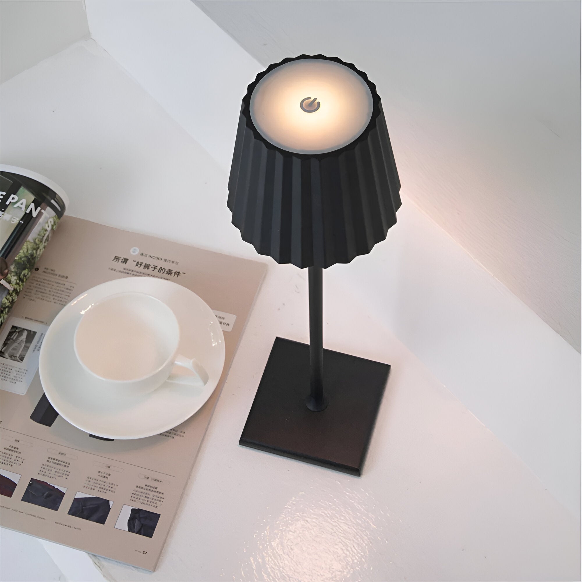 LuminaTouch - Steuerbare, Wasserdichte, Wiederaufladbare, Kabellose LED-Tischlampe-5