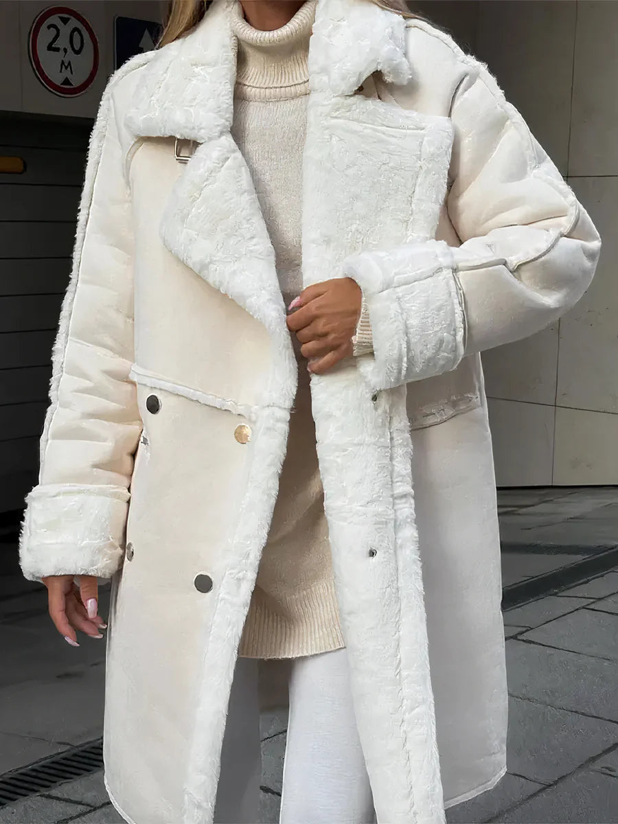 Damen Winterjacke mit markanter Silhouette und zurückhaltender Formgebung