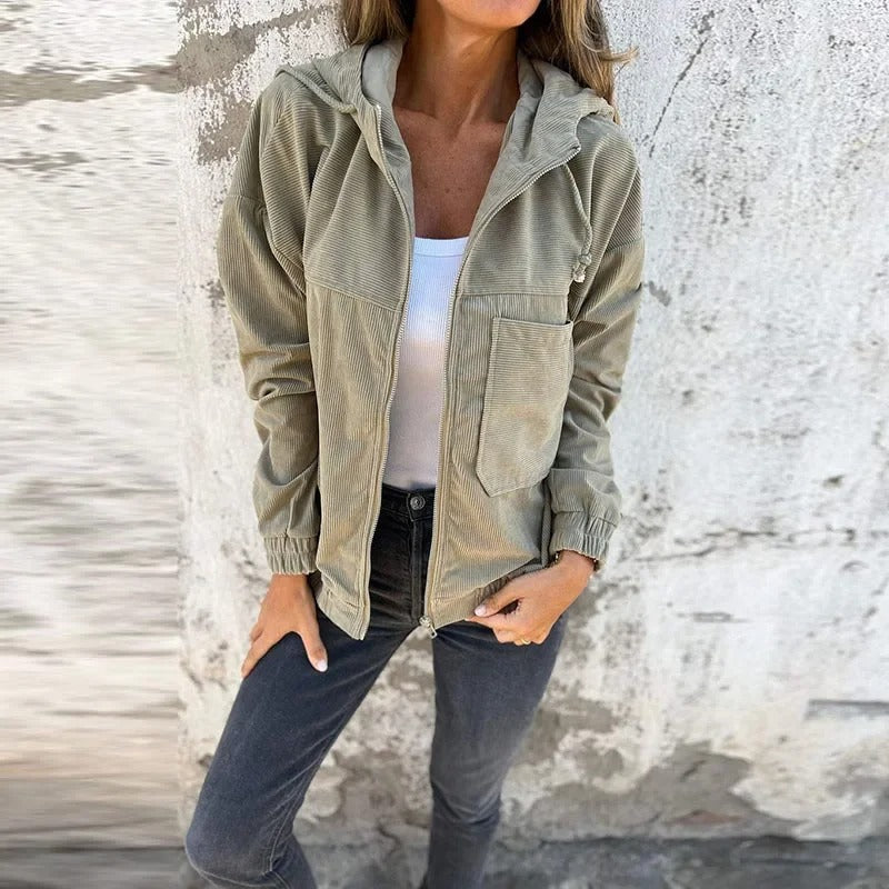 Damen Winterjacke mit Kapuzenfunktion und Frontreißverschluss
