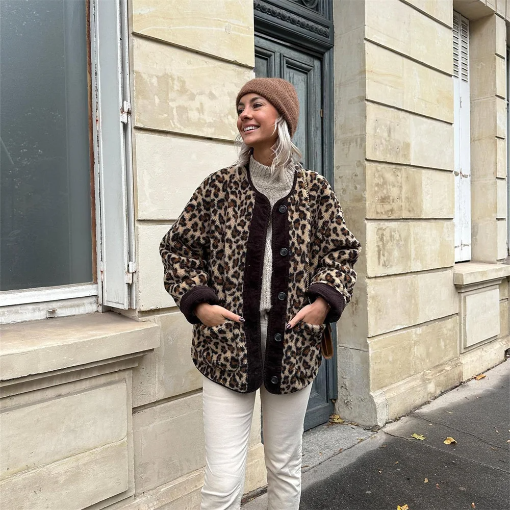 Damen Winterjacke mit O-Ausschnitt und Leopardenmuster
